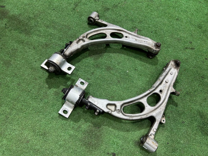 Рычаги передние
