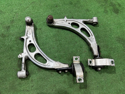 Рычаги передние