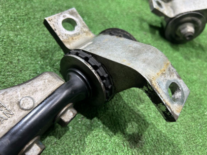 Рычаги передние