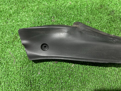 Уплотнитель дверей левый