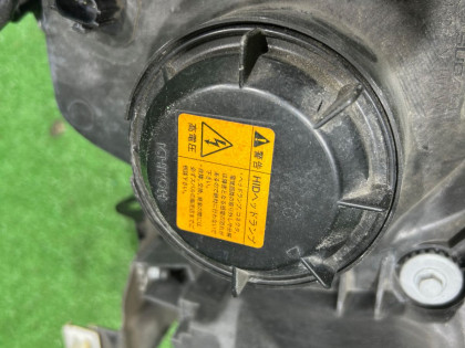 Фары SUBARU FORESTER OEM 84002SA121 84002SA131 SG5 2006