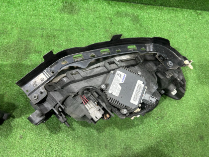 Фары SUBARU FORESTER OEM 84002SA121 84002SA131 SG5 2006