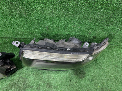 Фары SUBARU FORESTER OEM 84002SA121 84002SA131 SG5 2006