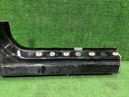 Порог металл левый