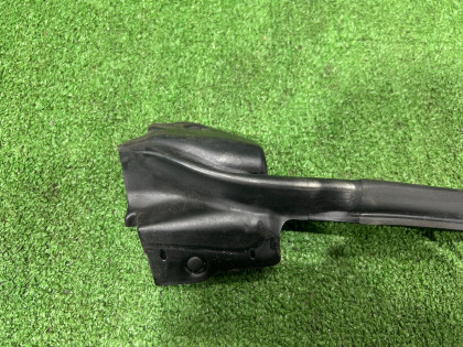 Уплотнитель дверей правый