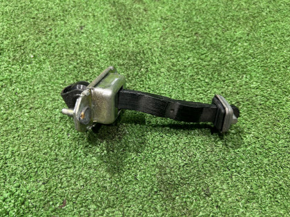 Ограничитель передней двери