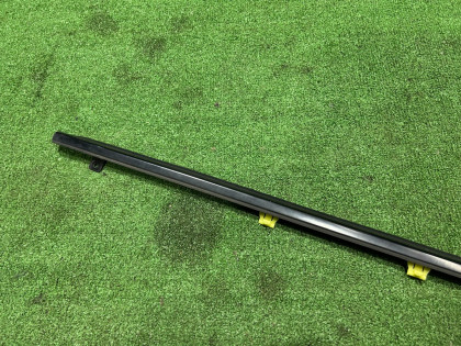 Молдинг двери передний правый