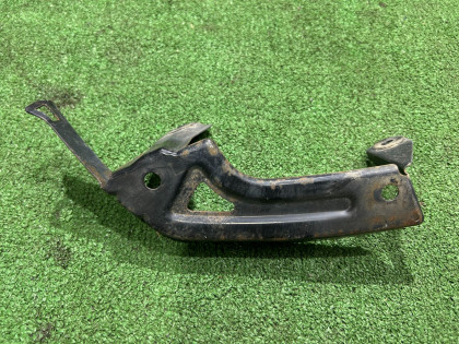 Крепление заднего бампера левое