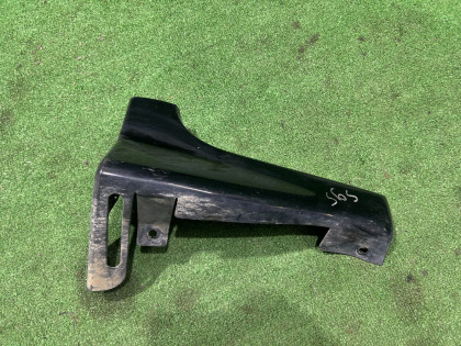 Брызговик передний левый