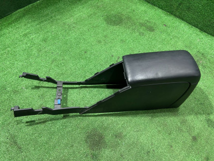 Бардачок подлокотник