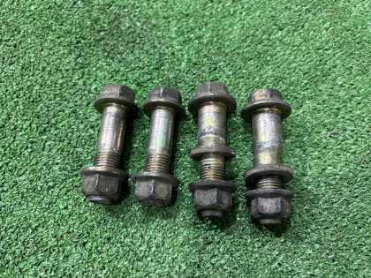Болты развальные передние