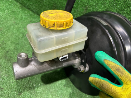 Главный тормозной цилиндр