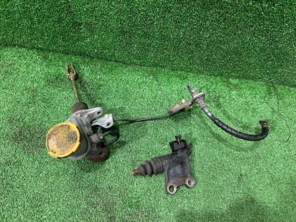 Главный цилиндр сцепления