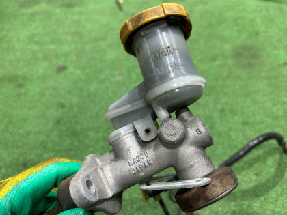 Главный цилиндр сцепления