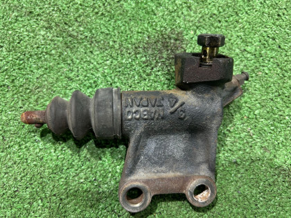 Главный цилиндр сцепления