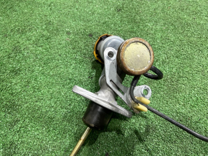 Главный цилиндр сцепления