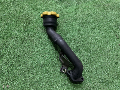 Горловина маслозаливная