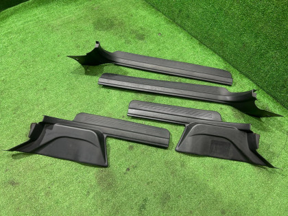 Накладки на пороги