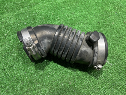 Патрубок воздушного фильтра