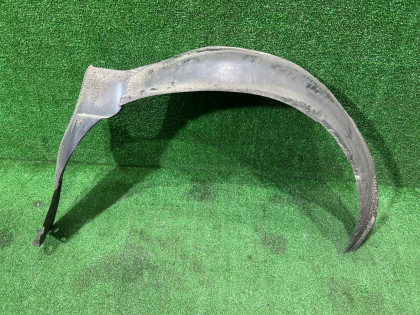 Подкрылок задний правый