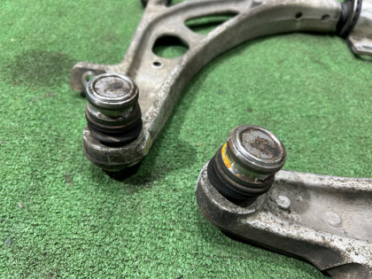 Рычаги передние