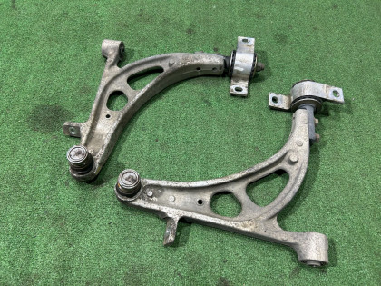 Рычаги передние