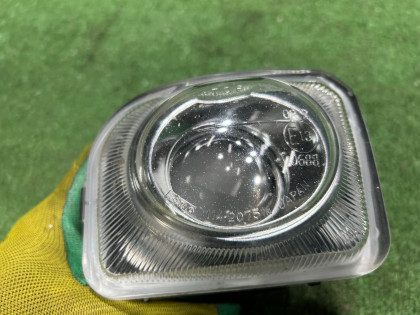 Фара противотуманная левая