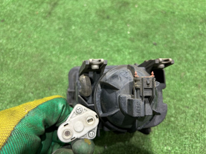 Фара противотуманная правая