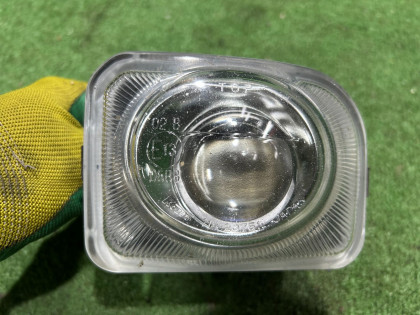 Фара противотуманная правая