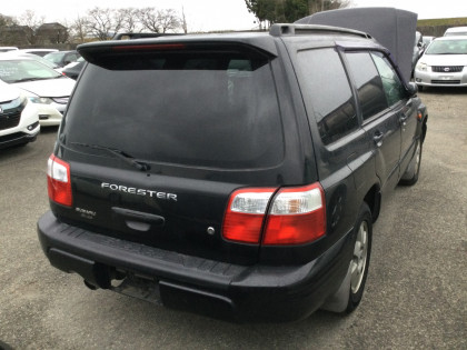 SUBARU FORESTER SF5 2000