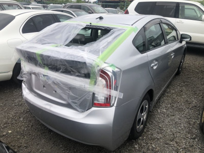 TOYOTA PRIUS ZVW30 2012