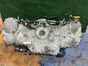Двигатель без навесного SUBARU LEGACY LANCASTER OEM 10100BG320 11008AA830 BHE 2001 EZ30 AT