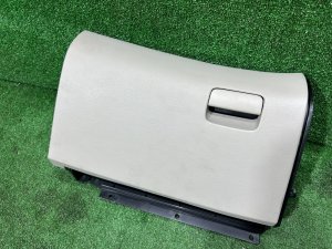 Бардачок SUBARU OUTBACK OEM 66120AG000WA BPE 2004 SILVER 39D, 3K3