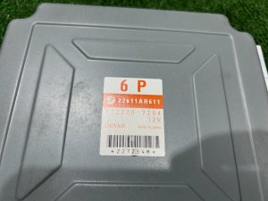 Блок управления двигателя SUBARU OUTBACK OEM 22611AH611 BPE 2004 EZ30