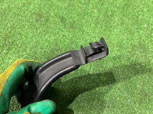 Держатель палки капота SUBARU OUTBACK OEM 57232AG050 57255AG000 BPE 2004 SILVER 39D, 3K3