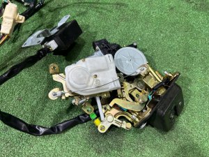 Замок пятой двери с доводчиком SUBARU OUTBACK OEM 63031AG000 BPE 2004 SILVER 39D, 3K3