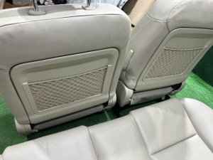 Комплект сидений кожа SUBARU OUTBACK OEM 64011AG221WA 64011AG231WA BPE 2004 SILVER 39D, 3K3