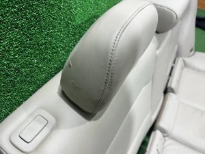 Комплект сидений кожа SUBARU OUTBACK OEM 64011AG221WA 64011AG231WA BPE 2004 SILVER 39D, 3K3