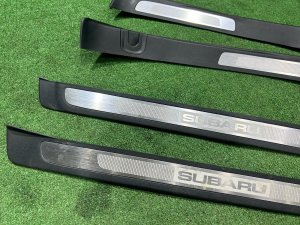 Накладки на пороги SUBARU OUTBACK OEM 94060AG170 94060AG180 BPE 2004 SILVER 39D, 3K3