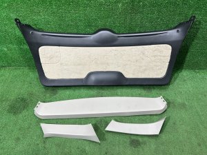 Обшивка пятой двери 94320AG010WA 94310AG000OR 94330AG000OR 94330AG010OR SUBARU OUTBACK