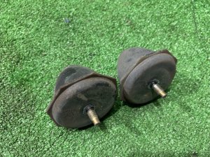 Отбойники рычагов задние SUBARU OUTBACK OEM 20501AE010 BPE 2004 EZ30