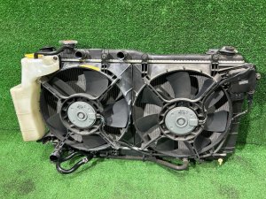 Радиатор двигателя SUBARU OUTBACK OEM 45111AG040 BPE 2004 EZ30