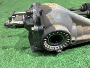 Редуктор с приводами G/R=3.272 SUBARU OUTBACK OEM 38300AC210 38104AA200 28421AG011 BPE 2004 EZ30