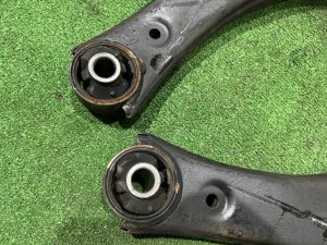 Рычаги передние SUBARU OUTBACK OEM 20202AG001 20202AG011 BPE 2004 EZ30