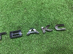 Эмблема OUTBACK SUBARU OUTBACK OEM 93073AG020 BPE 2004 SILVER 39D, 3K3