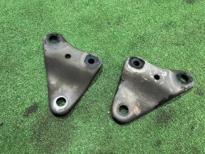 Треугольники передней балки SUBARU OUTBACK OEM 20216AG020 20216AG030