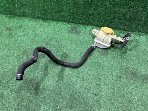 Бачок гур SUBARU OUTBACK OEM 34630AG000 EZ30