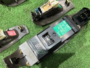 Блок управления стеклоподъемниками SUBARU LEGACY LANCASTER OEM 83071AE080 83071AE040 BHE BH9 2001 EZ30 AT