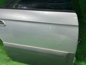 Дверь задняя правая SUBARU LEGACY LANCASTER OEM 60400AE420 BHE BH9 2001 SILVER/GREY 1U2