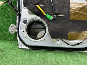 Дверь задняя правая SUBARU LEGACY LANCASTER OEM 60400AE420 BHE BH9 2001 SILVER/GREY 1U2